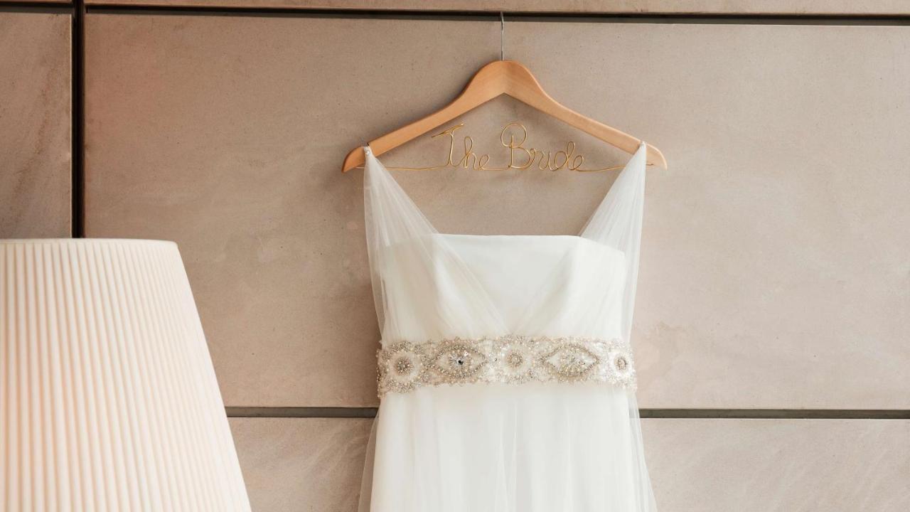Plaza On The River London Exterior photo A wedding dress