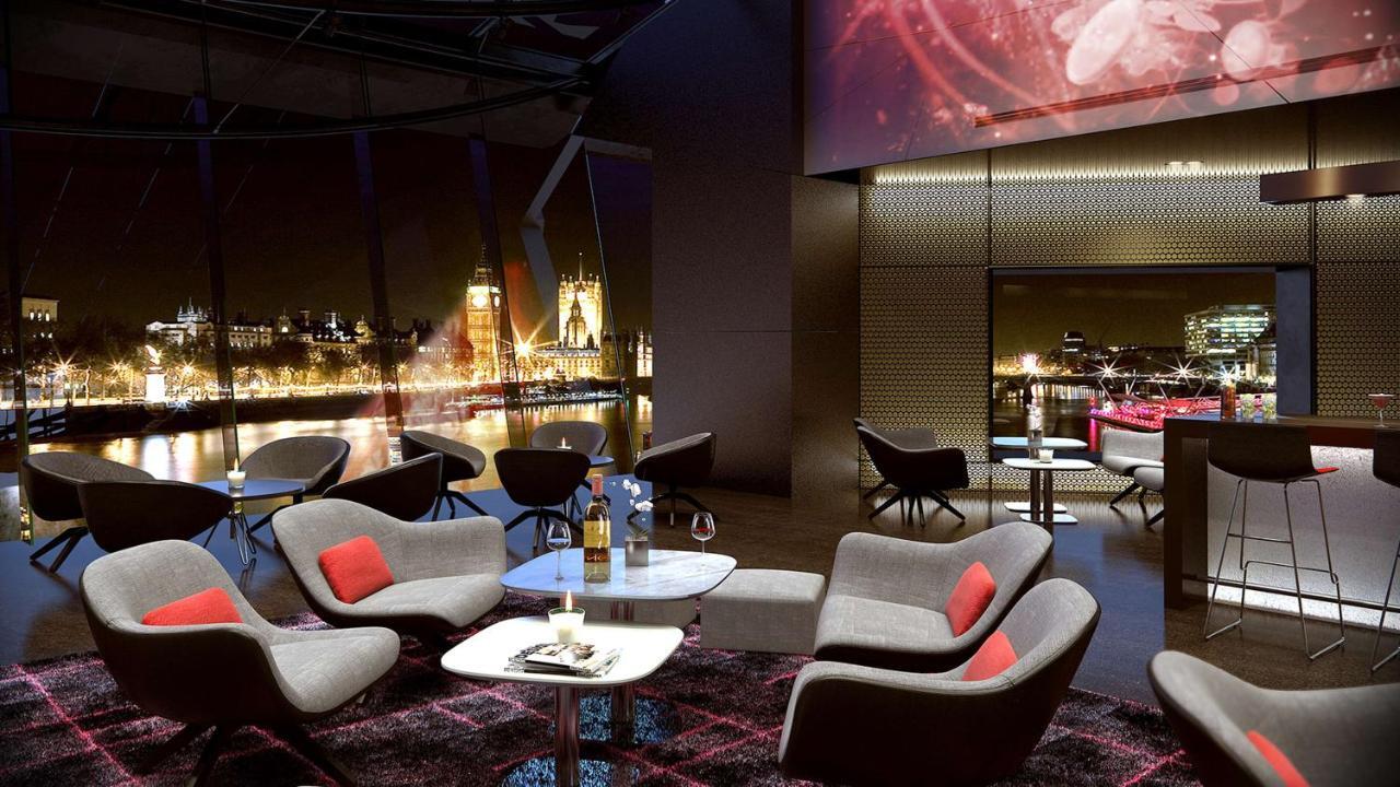 Plaza On The River London Exterior photo The interior of the bar
