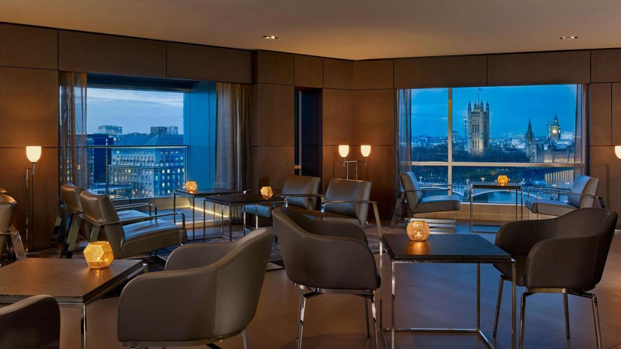 Plaza On The River London Exterior photo The Club at The Tower